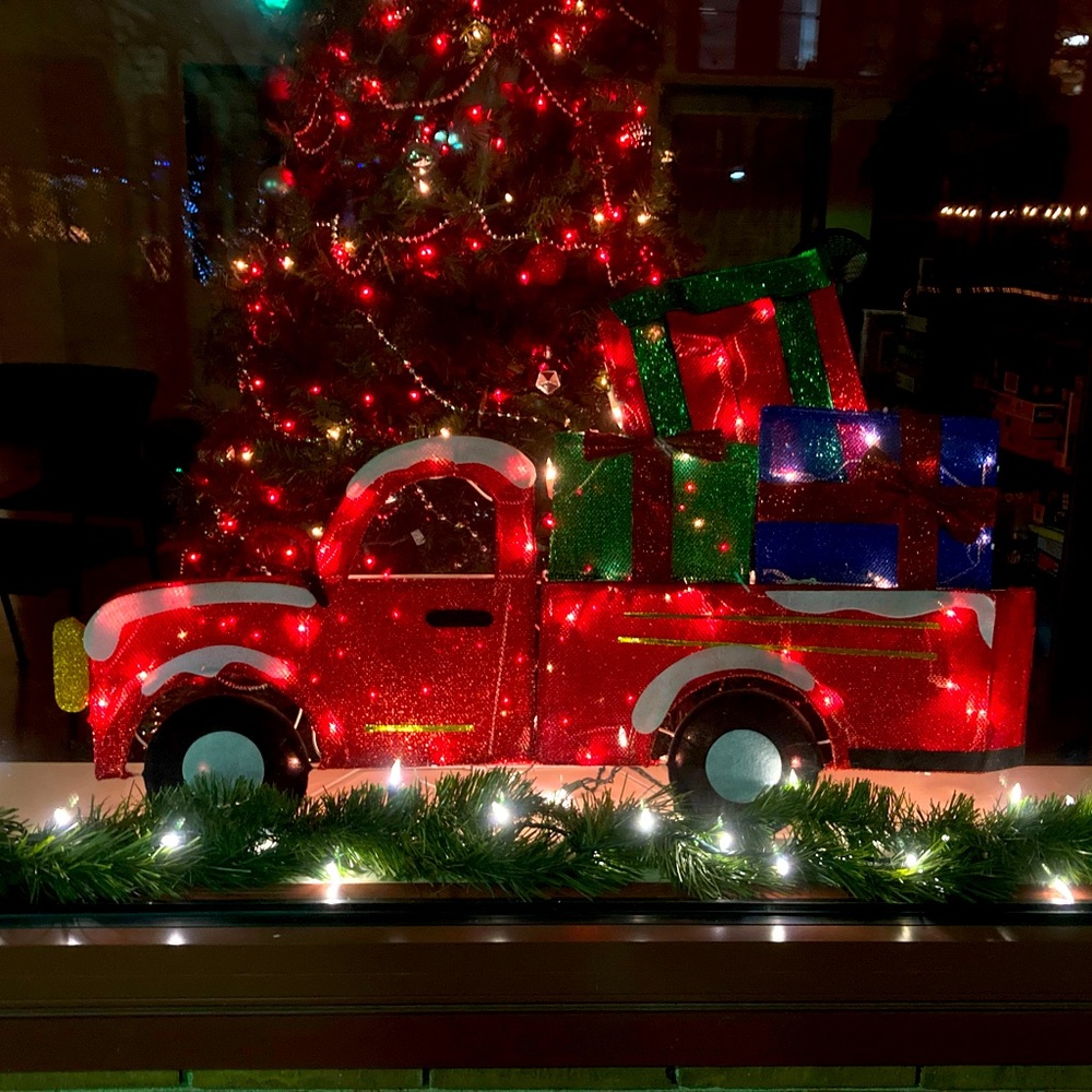 NIB 36” Pick Up Yard Lights Up Loaded With Presents Christmas Decor